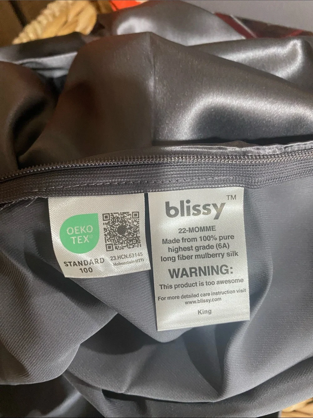 NIB Blissy Silk Pillowcase & 3 Green-Striped Ceramic Mug Set